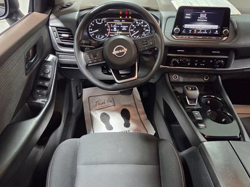 Used 2023 Nissan Rogue S FWD image 7