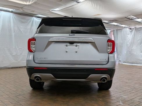 Certified 2022 Ford Explorer Limited w/ Equipment Group 301A AWD/4WD image 6