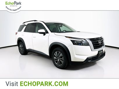 Used 2024 Nissan Pathfinder SV