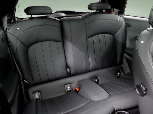 Used 2022 MINI Cooper SE image 23