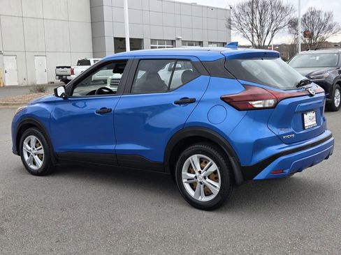 Used 2021 Nissan Kicks S FWD image 3