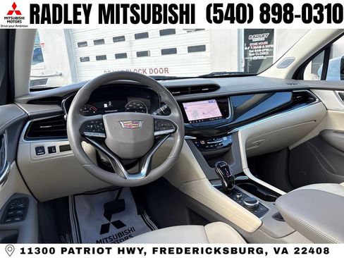 Used 2023 Cadillac XT6 Premium Luxury AWD/4WD image 13