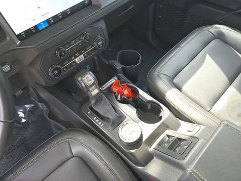 Used 2025 Ford Bronco Badlands AWD/4WD image 20