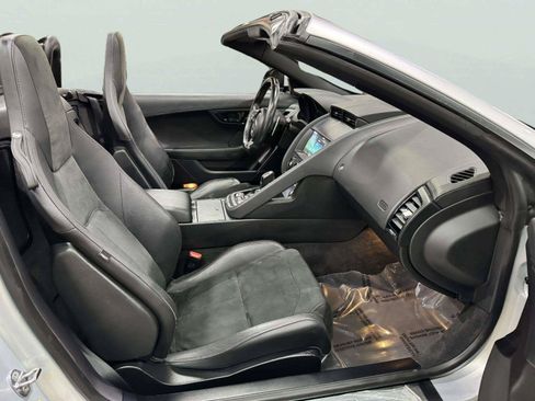 Used 2019 Jaguar F-TYPE Convertible RWD image 37