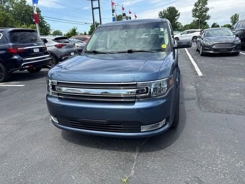 Used 2019 Ford Flex SEL w/ Equipment Group 202A AWD/4WD image 12