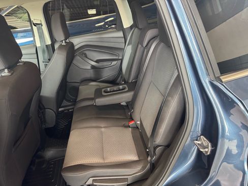 Used 2018 Ford Escape SE w/ Ford Safe & Smart Package AWD/4WD image 11