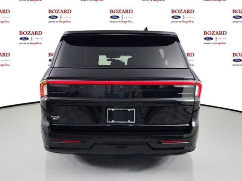 New 2026 Lincoln Navigator L Black Label AWD/4WD image 6