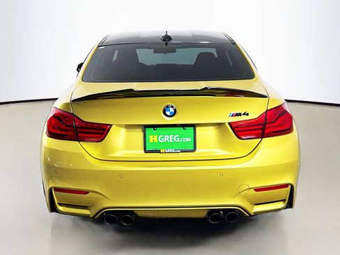 Used 2019 BMW M4 Coupe w/ Competition Package RWD image 8