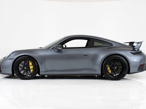 Used 2026 Porsche 911 Carrera GTS RWD image 3