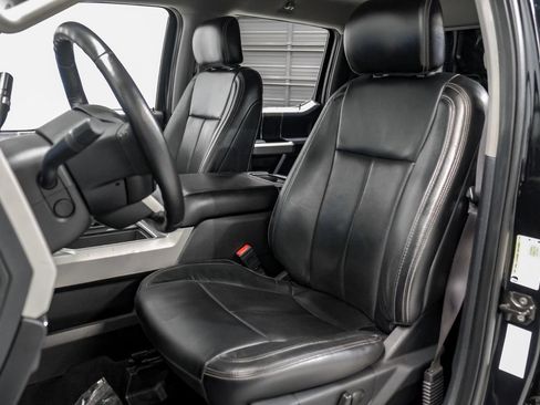 Used 2020 Ford F250 Lariat w/ Lariat Ultimate Package AWD/4WD image 31