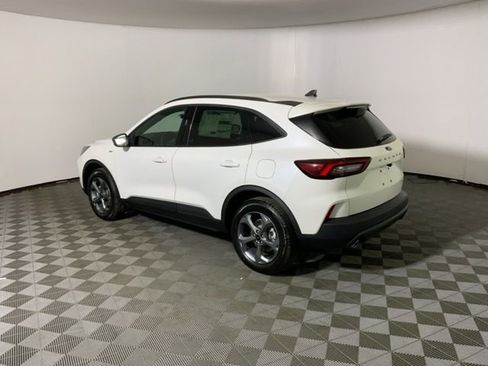 New 2026 Ford Escape ST-Line w/ Tech Pack #1 AWD/4WD image 11