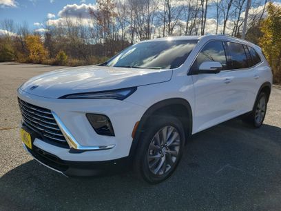 New 2026 Buick Enclave Preferred w/ LPO, Floor Liner Package