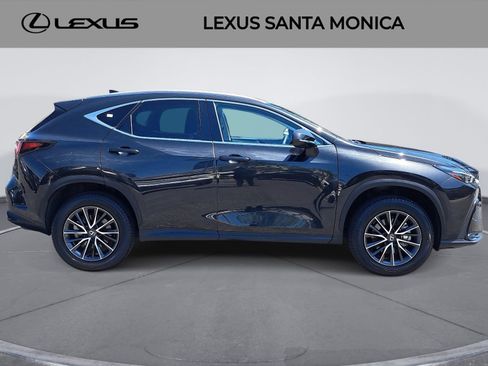 Used 2024 Lexus NX 250 FWD image 4
