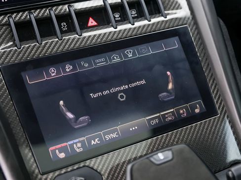 Used 2024 Lamborghini Urus Performante image 19