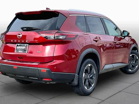 Certified 2024 Nissan Rogue SV w/ SV Premium Package FWD image 12
