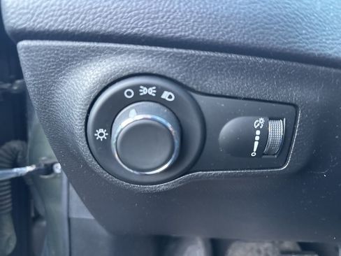 Used 2018 Jeep Compass Sport w/ Tech Group image 22