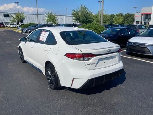 Certified 2023 Toyota Corolla SE w/ Carpet Mat Package (TMS) FWD image 3