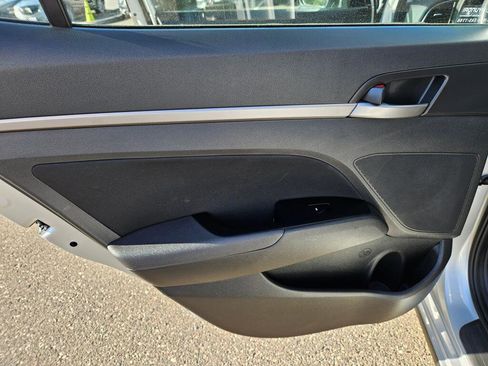 Used 2018 Hyundai Elantra SEL w/ Cargo Package FWD image 15