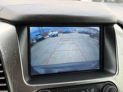 Used 2018 Chevrolet Tahoe LT AWD/4WD image 32