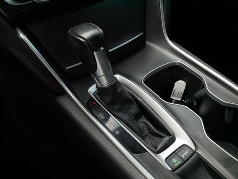 Used 2018 Honda Accord Sport image 23