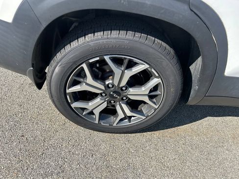 Certified 2023 Kia Seltos EX AWD/4WD image 10