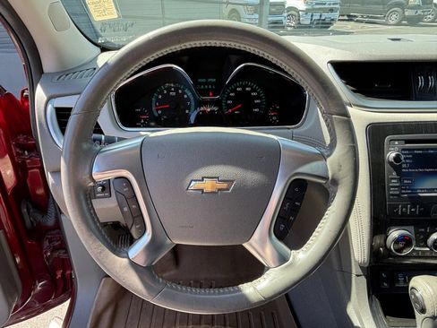 Used 2016 Chevrolet Traverse LT AWD/4WD image 16