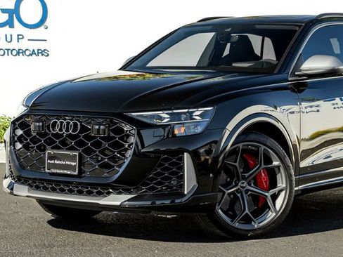 Used 2025 Audi RS Q8 performance AWD/4WD image 2