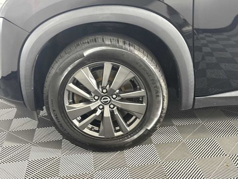 Used 2022 Nissan Pathfinder S AWD/4WD image 12