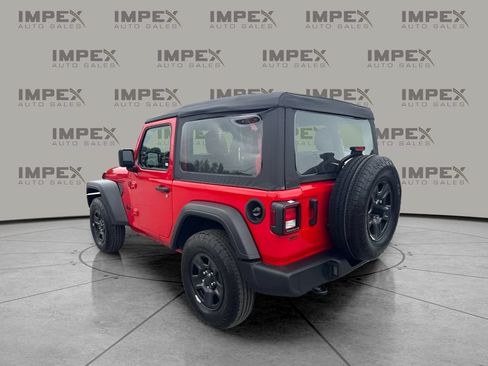 Used 2025 Jeep Wrangler Sport AWD/4WD image 3