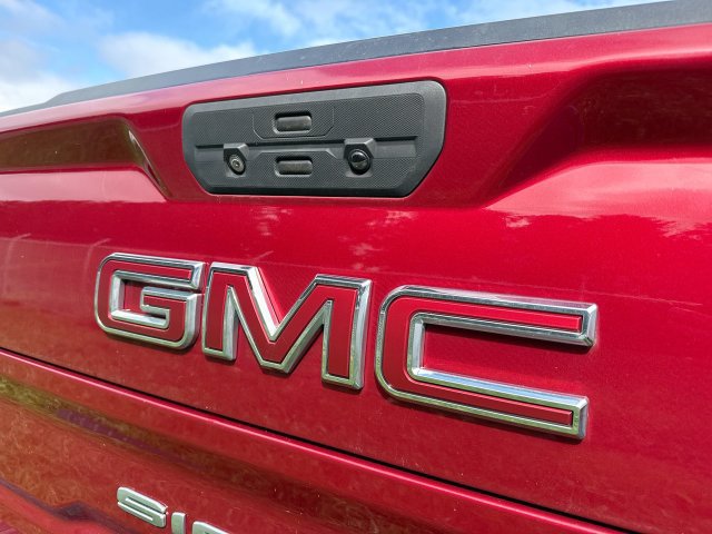 Used 2020 GMC Sierra 1500 AT4 w/ AT4 Premium Package AWD/4WD image 8