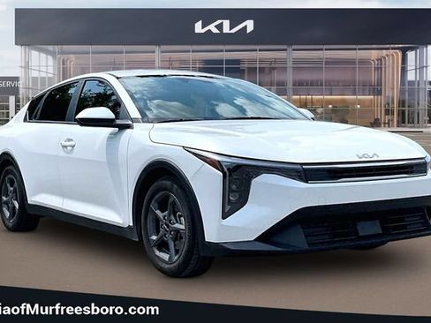 Certified 2025 Kia K4 FWD image 1