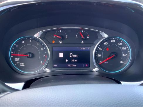 Used 2021 Chevrolet Traverse LT w/ LT Premium Package image 25