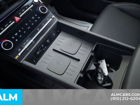 Used 2025 Hyundai Santa Fe Calligraphy image 30