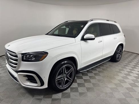 New 2026 Mercedes-Benz GLS 450 4MATIC image 3