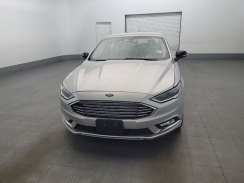 Used 2017 Ford Fusion SE w/ Fusion SE Technology Package image 15