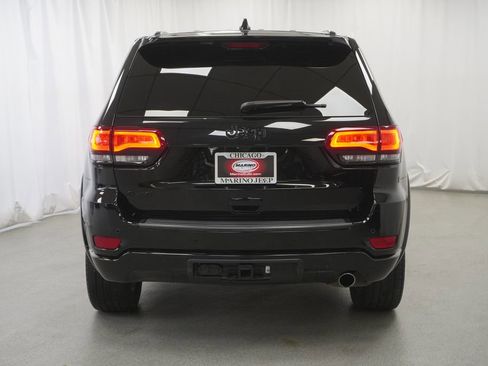 Certified 2020 Jeep Grand Cherokee Altitude AWD/4WD image 11