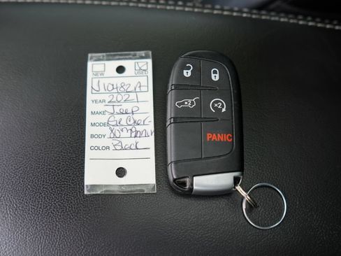 Used 2021 Jeep Grand Cherokee Limited w/ Quick Order Package 28K 80th AWD/4WD image 37