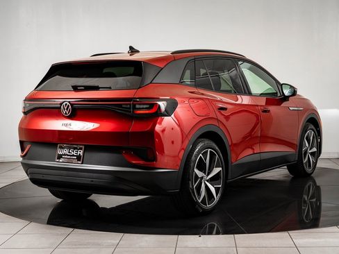 Used 2023 Volkswagen ID.4 Pro S image 7