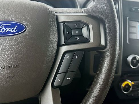 Used 2018 Ford Expedition Max XLT image 25