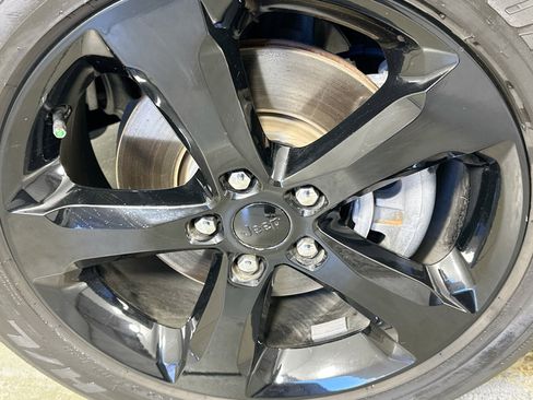 Used 2023 Jeep Grand Cherokee L Laredo image 31