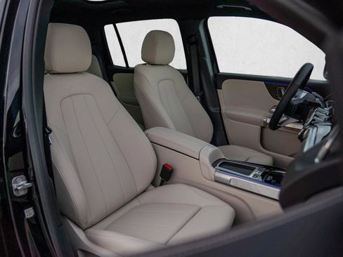 New 2026 Mercedes-Benz GLB 250 4MATIC image 25