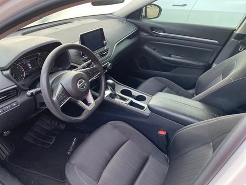 Used 2022 Nissan Altima 2.5 SV FWD image 18