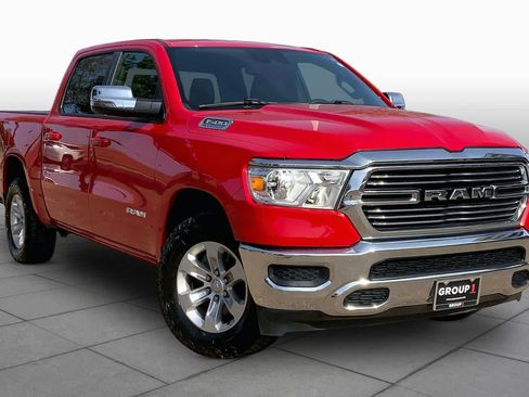 Used 2023 RAM 1500 Laramie AWD/4WD image 3