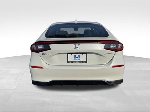 Used 2025 Honda Civic Sport image 6