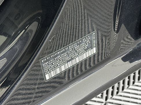 Used 2024 Volkswagen Jetta SE w/ Panoramic Sunroof Package image 12