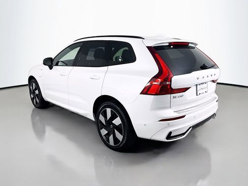 Used 2024 Volvo XC60 T8 Ultimate w/ Protection Package Premier AWD/4WD image 3