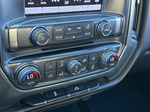 Used 2018 Chevrolet Silverado 1500 LT w/ LT Eassist Package image 30