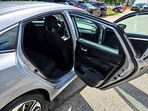 Used 2018 Honda Civic EX-T image 14