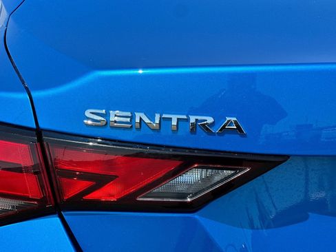 Used 2025 Nissan Sentra SV FWD image 36