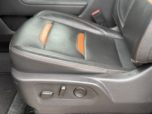 Used 2025 GMC Sierra 1500 AT4 AWD/4WD image 19
